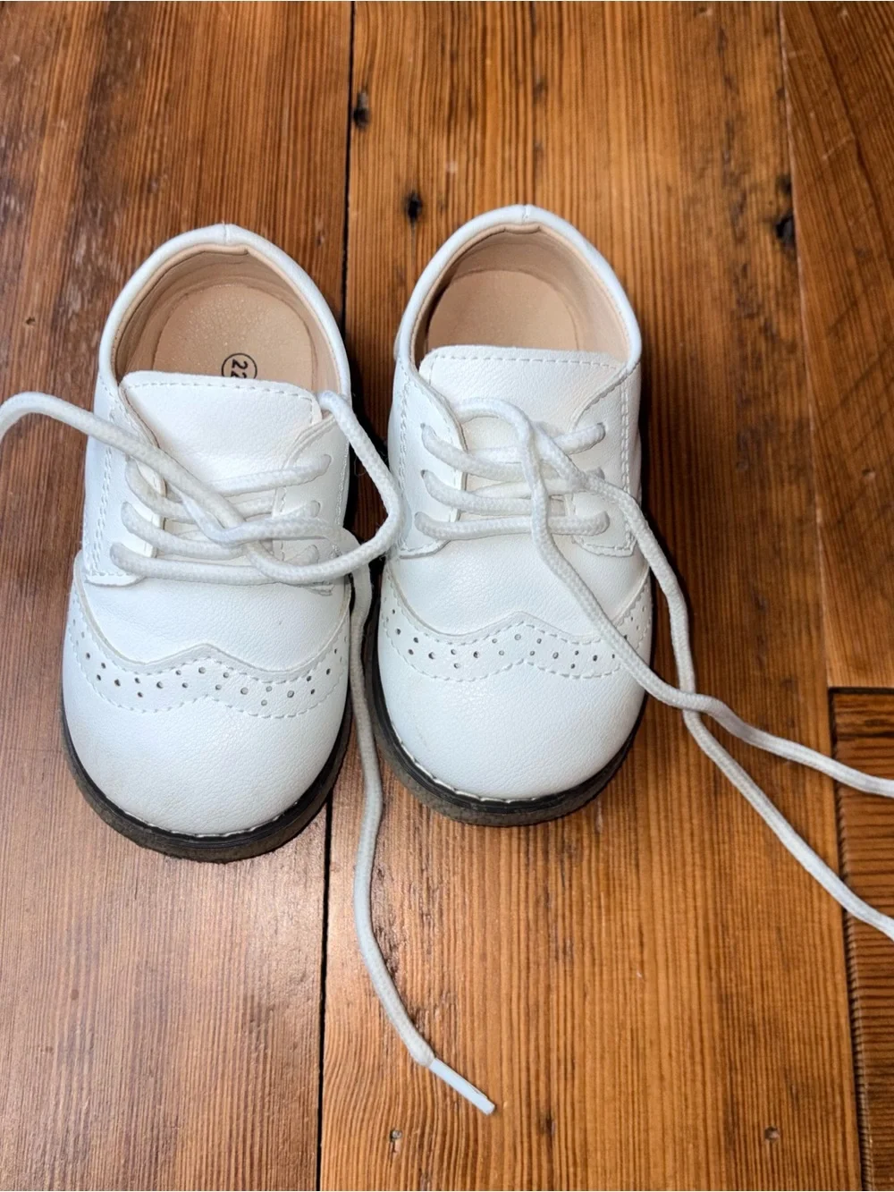 Classic White Toddler Boy Wingtip Lace-Up Dress Shoes Size 22